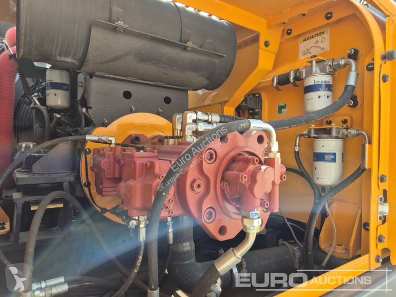 جرافة Hyundai R215L