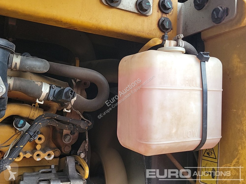 Lopatový nakládač Caterpillar 308E2