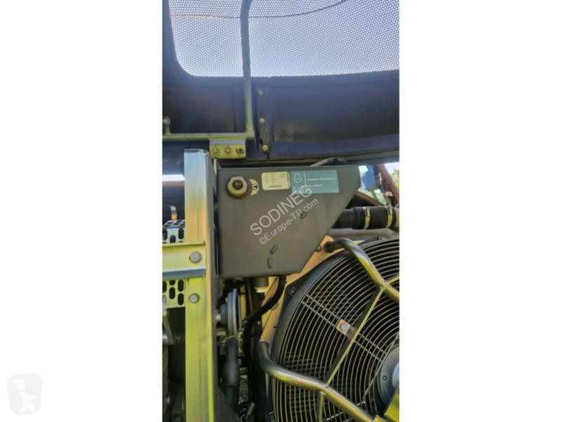 Lopatový nakládač Liebherr A COMPACT