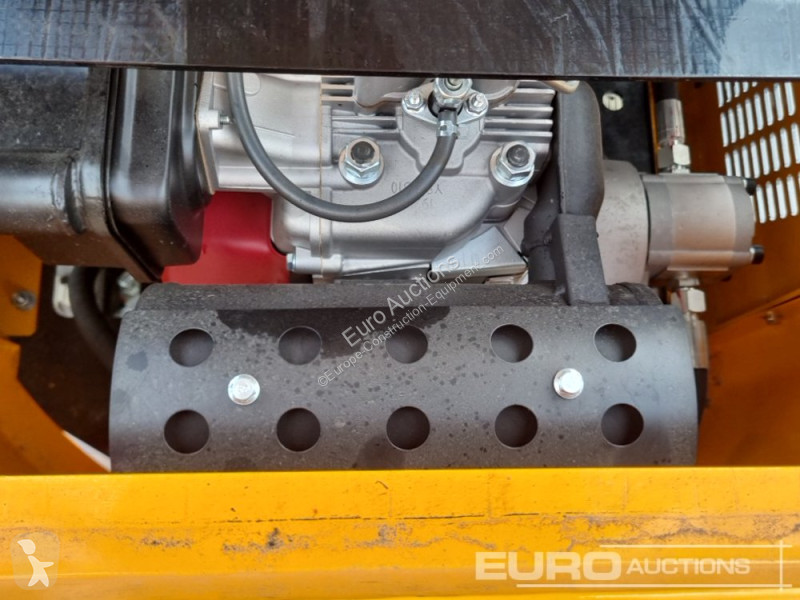 Escavadora JPC HT12