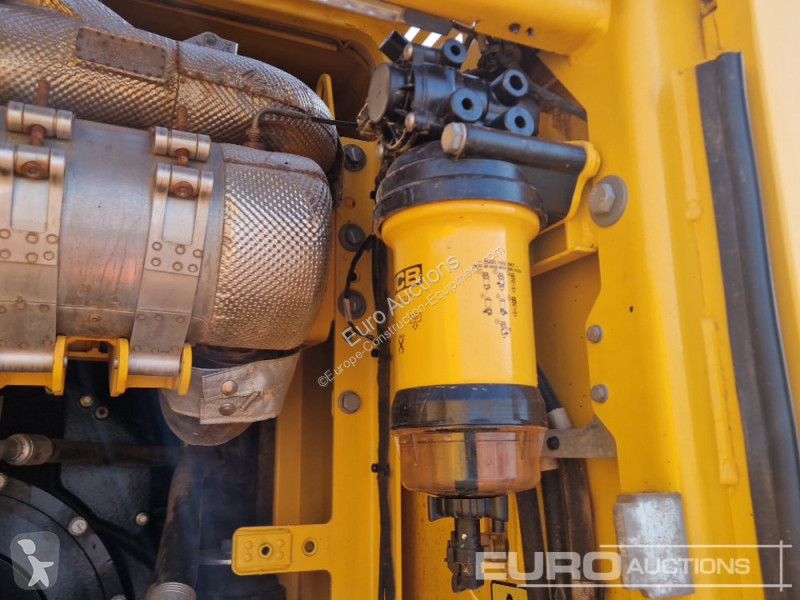 جرافة JCB 220X LC