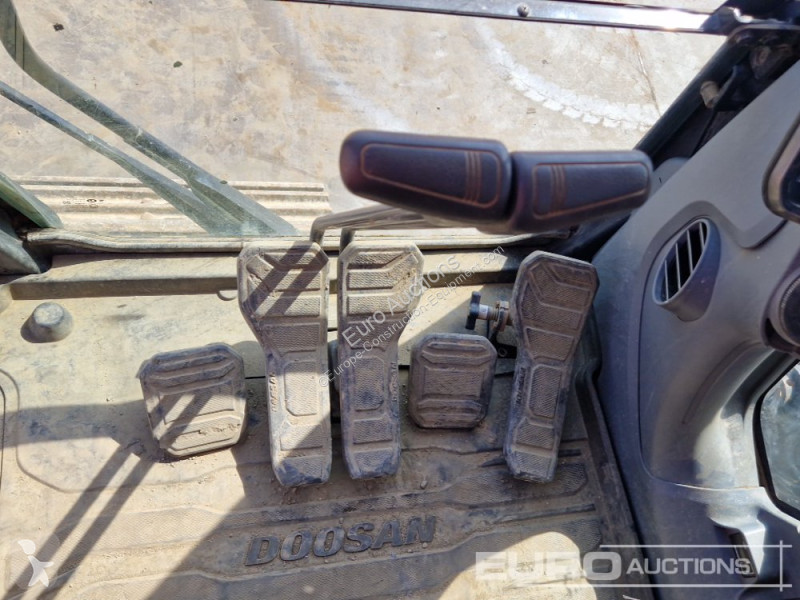 جرافة Doosan -7