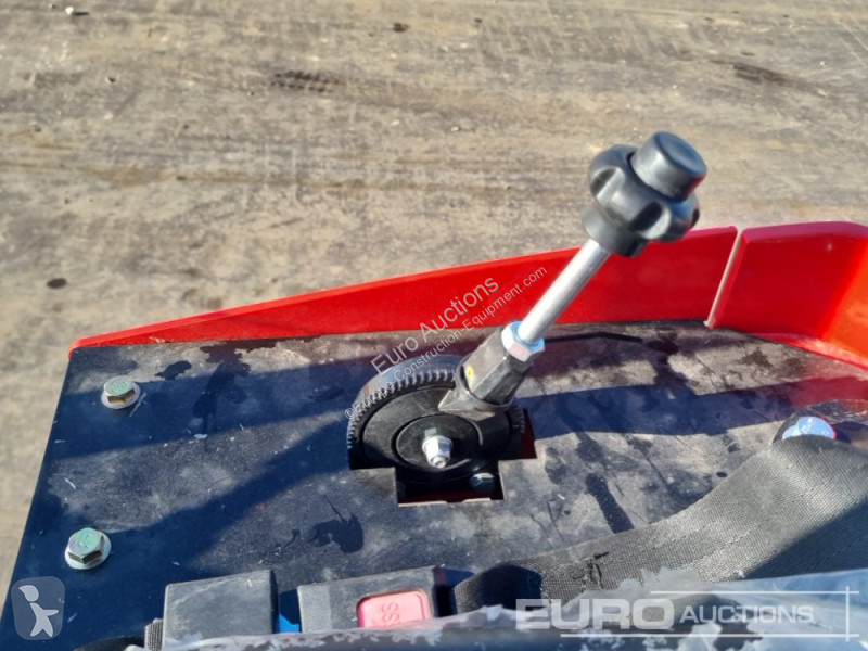 Escavatore JPC HT12