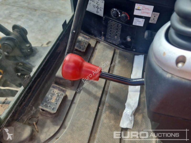 Escavatore JCB 16C-1