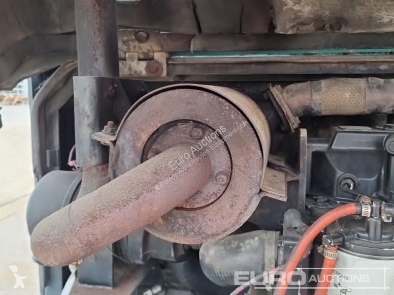 Escavadora Kobelco -C