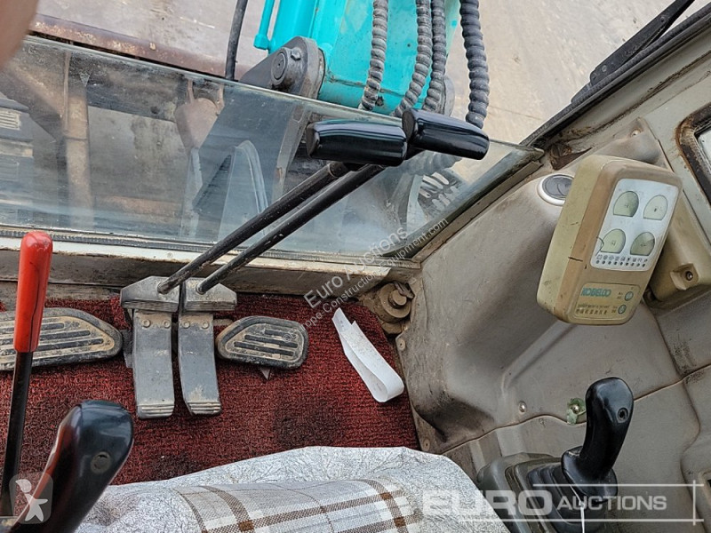 Escavadora Kobelco -C