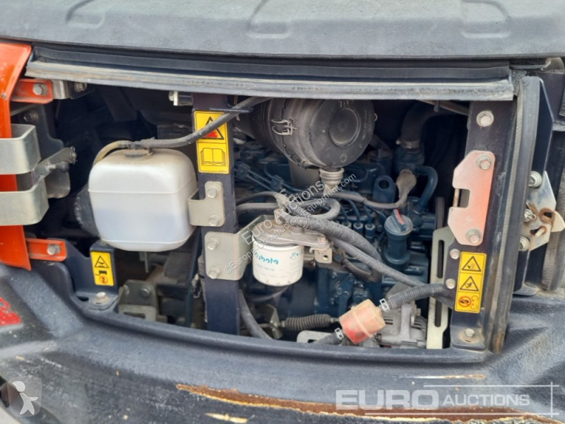 Escavadora Kubota KX027-4