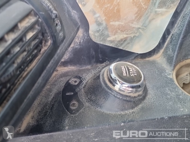 Escavatore Hyundai HX140LC