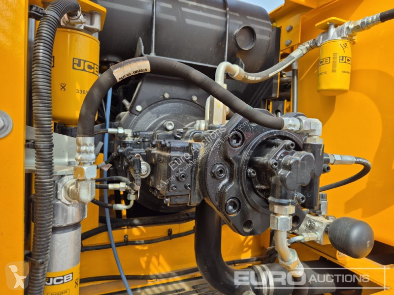 جرافة JCB JS215LC