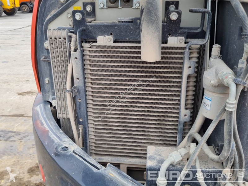جرافة Kubota U48-4