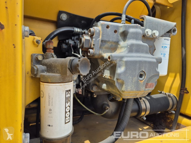 Excavator Komatsu PC220LC-8N1