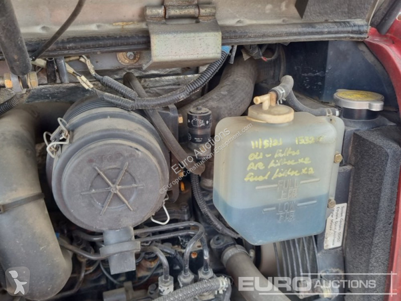 Escavadora Takeuchi TB216