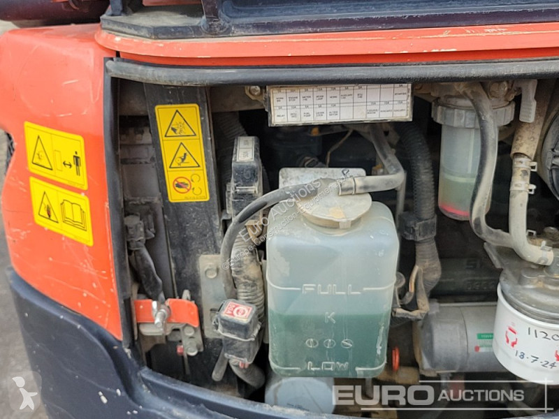 Lopatový nakládač Kubota KX015-4