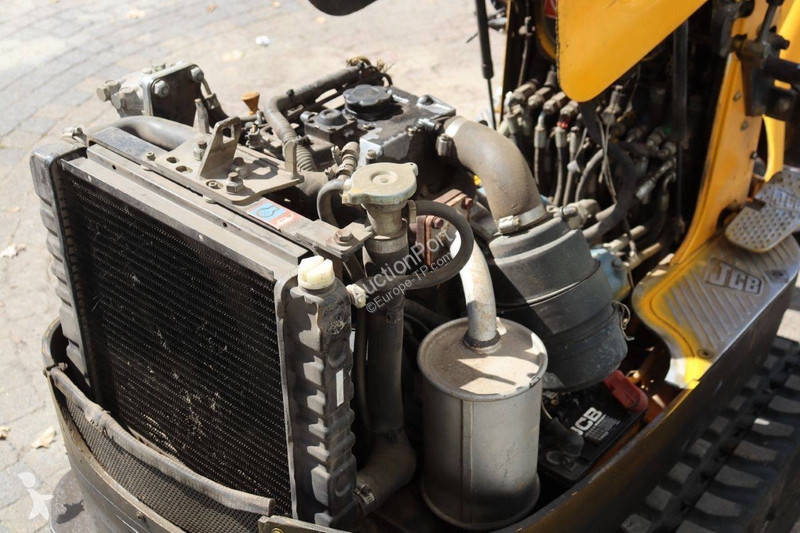 جرافة JCB