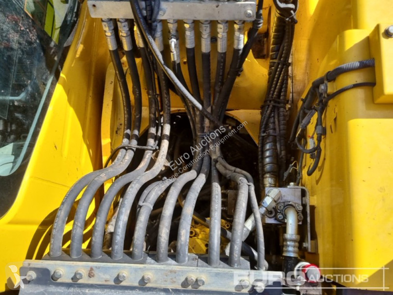 Excavator Komatsu -11