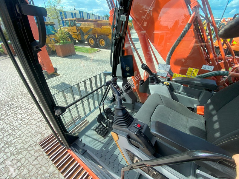 Escavadora Caterpillar 323 Next Gen NVT