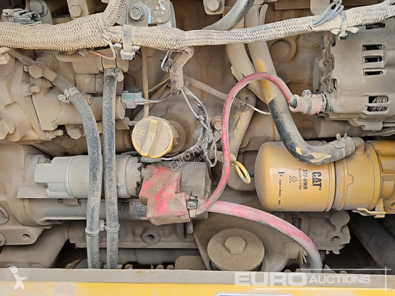 Escavatore Caterpillar R
