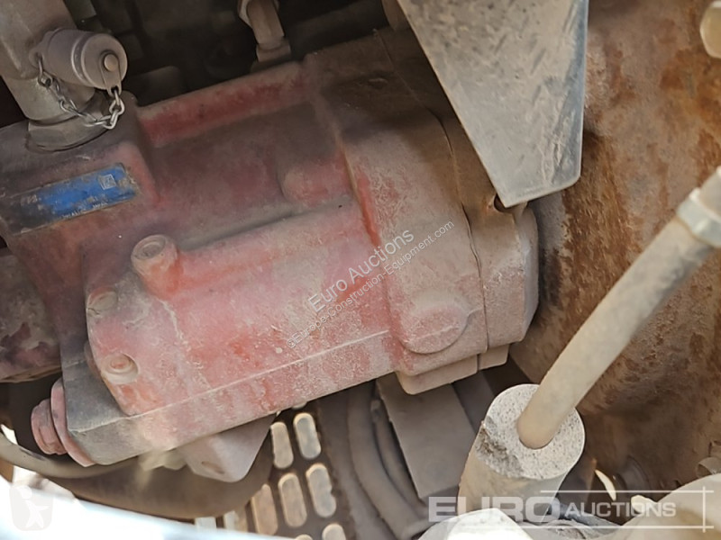 Lopatový nakládač Kubota U48-4