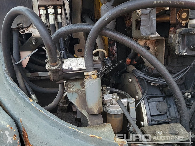Escavadora  8003