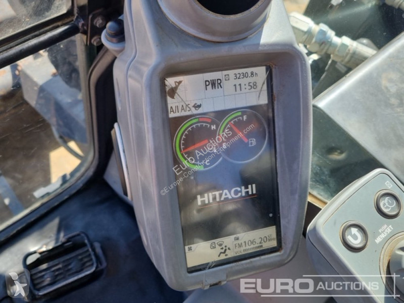 Escavatore Hitachi B-6