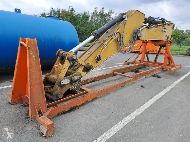 Excavadora Caterpillar UHD