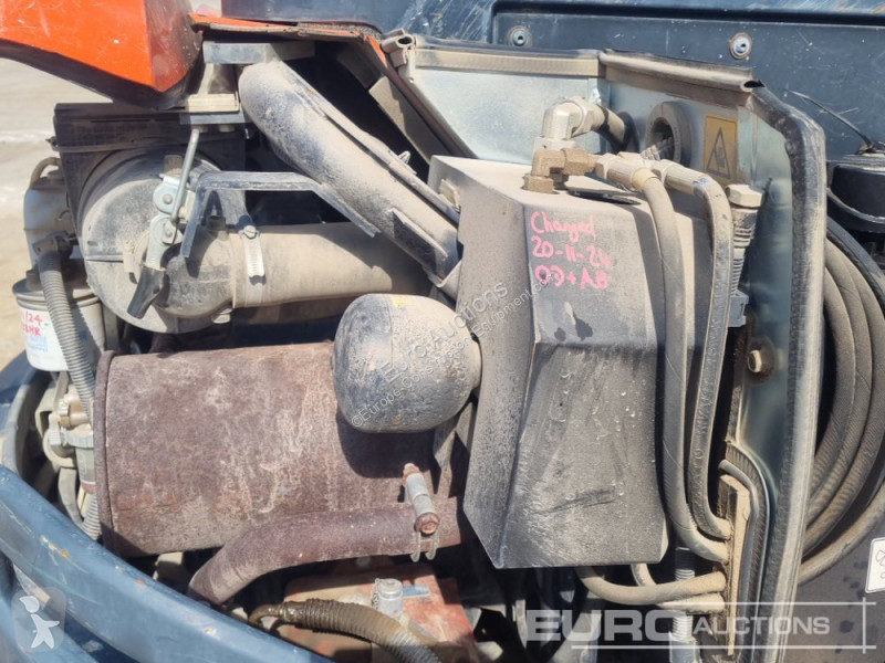 Lopatový nakládač Kubota KX101-3
