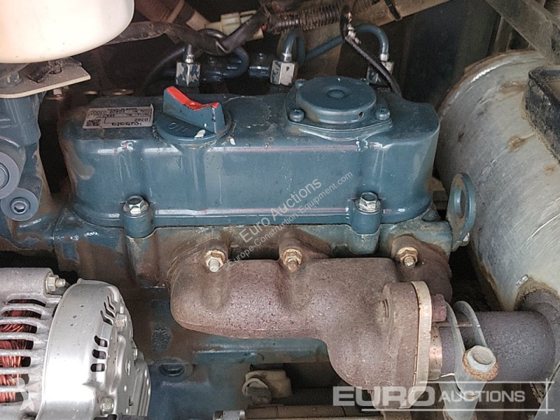 Lopatový nakládač Kubota KX015-4