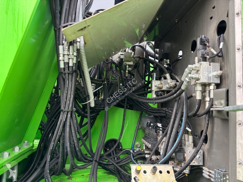 جرافة Sennebogen 830 / / 830 M