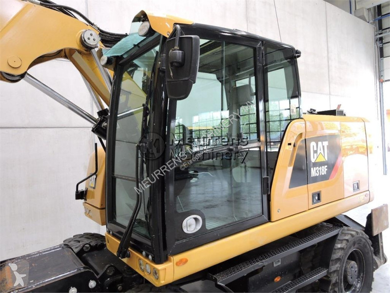 جرافة Caterpillar F