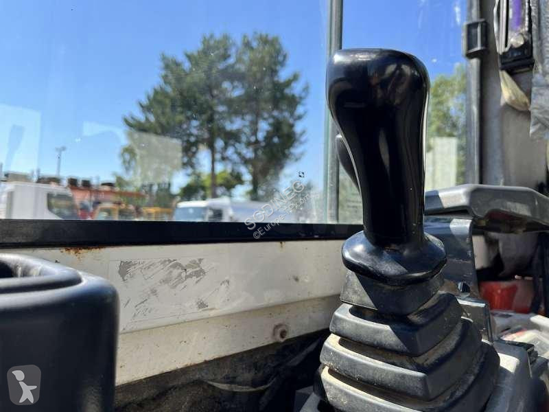 جرافة Kubota