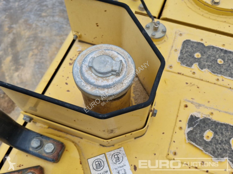 Rýpadlo Komatsu 10
