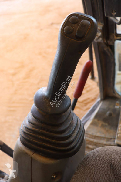 Lopatový nakládač Hitachi Zaxis B-6