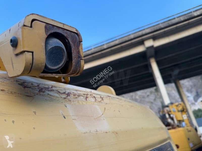 Skovel Caterpillar DMH