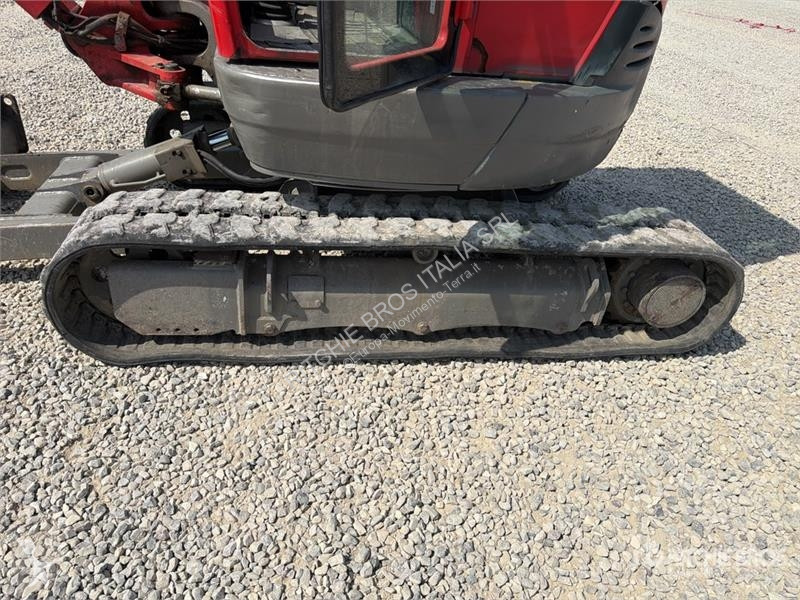 Екскаватор JCB