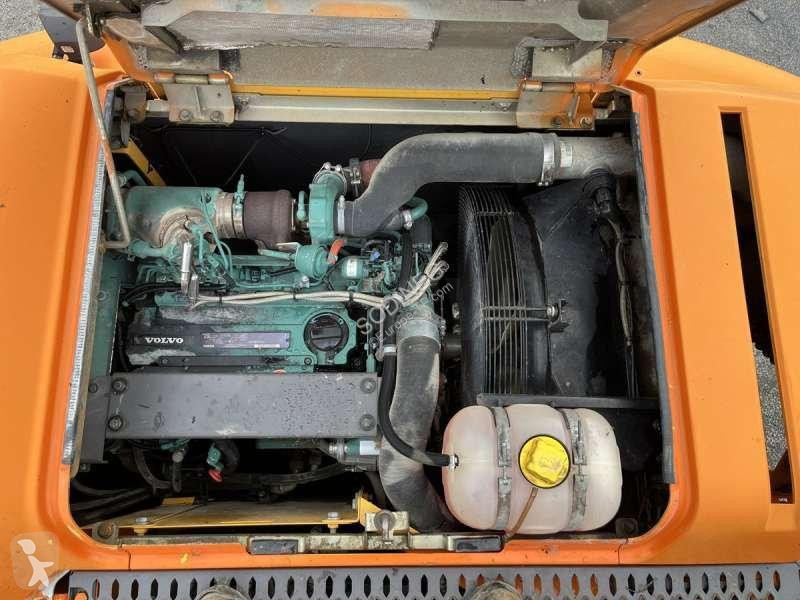 Экскаватор Volvo