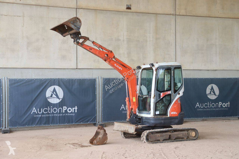 جرافة Kubota -3EU
