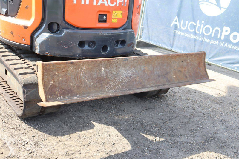 جرافة Hitachi ZX48U-5A CLR