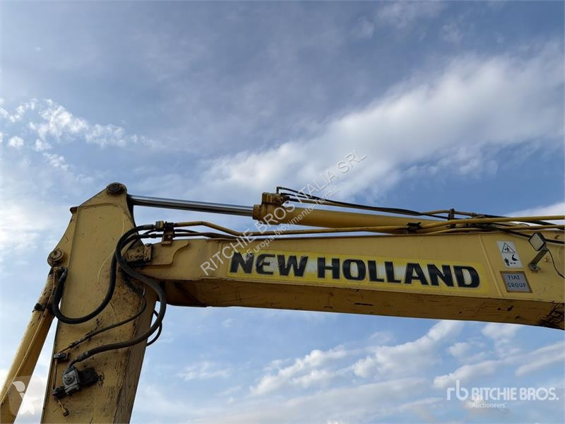 Skovel New Holland Kobelco E215B Tracked Excavator