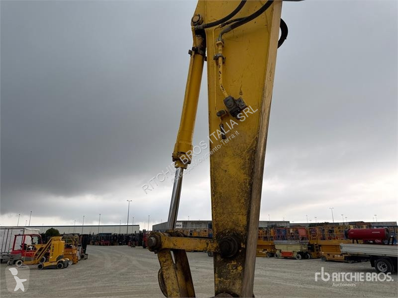 Skovel New Holland Kobelco E215B Tracked Excavator