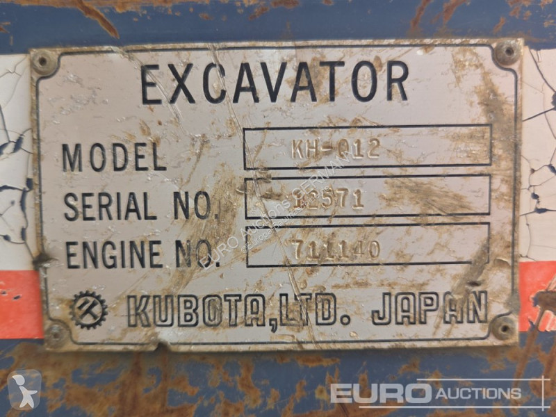 Pelle Kubota KH-012