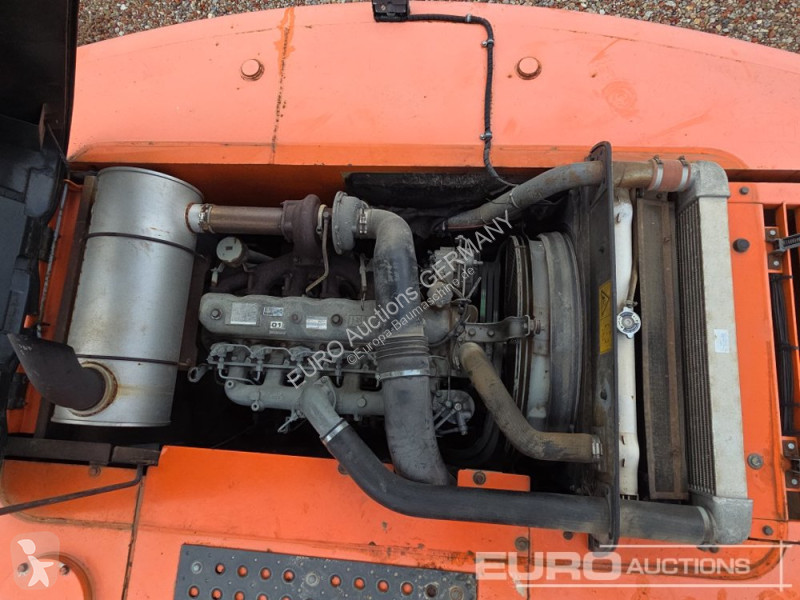 Escavadora Hitachi