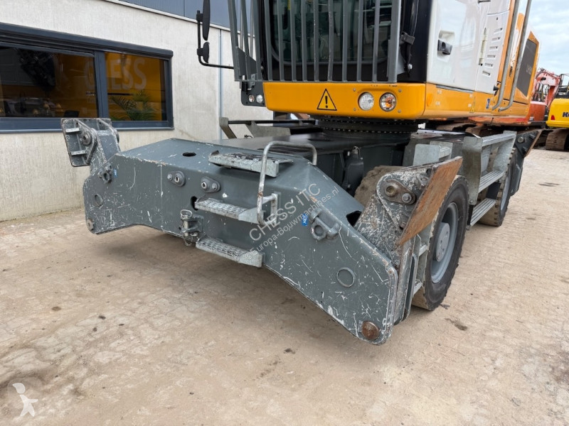 Skovel Liebherr - -
