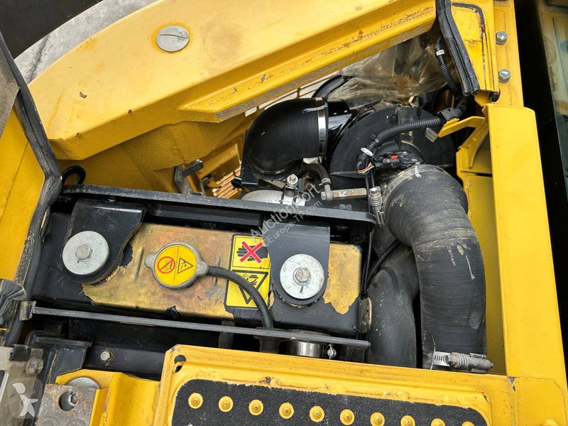 Skovel Komatsu PC138US-11