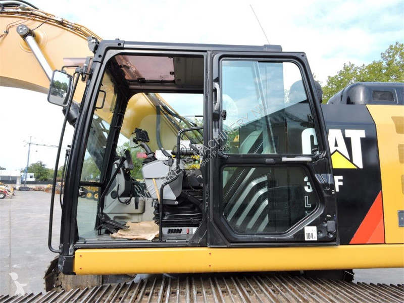 Pelle Caterpillar 330 F
