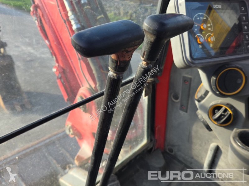 Pelle JCB