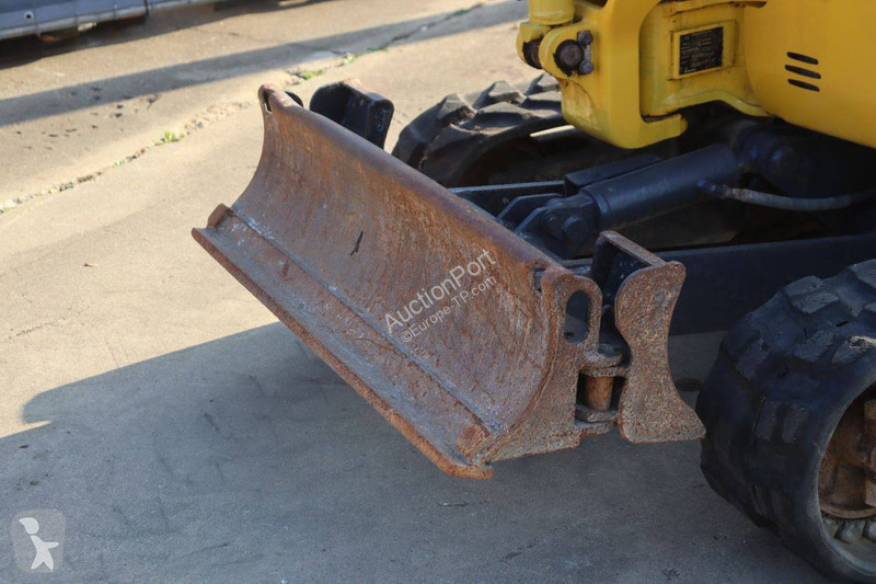 Pelle Komatsu PC14R-3HS