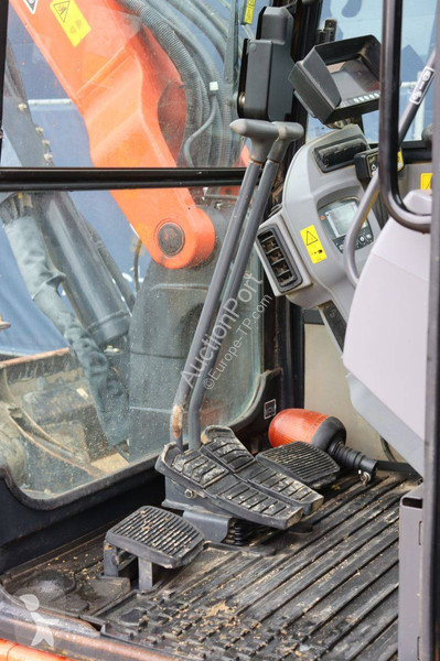 Pelle Kubota KX080-4a2