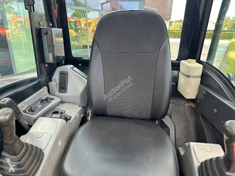 Pelle Kubota KX155-5
