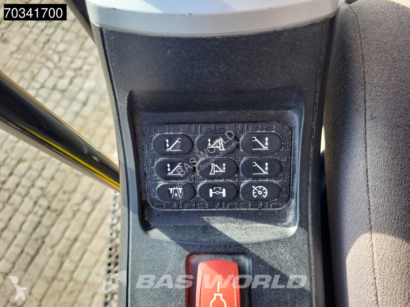 Pelle JCB JS175 Lift Cabin