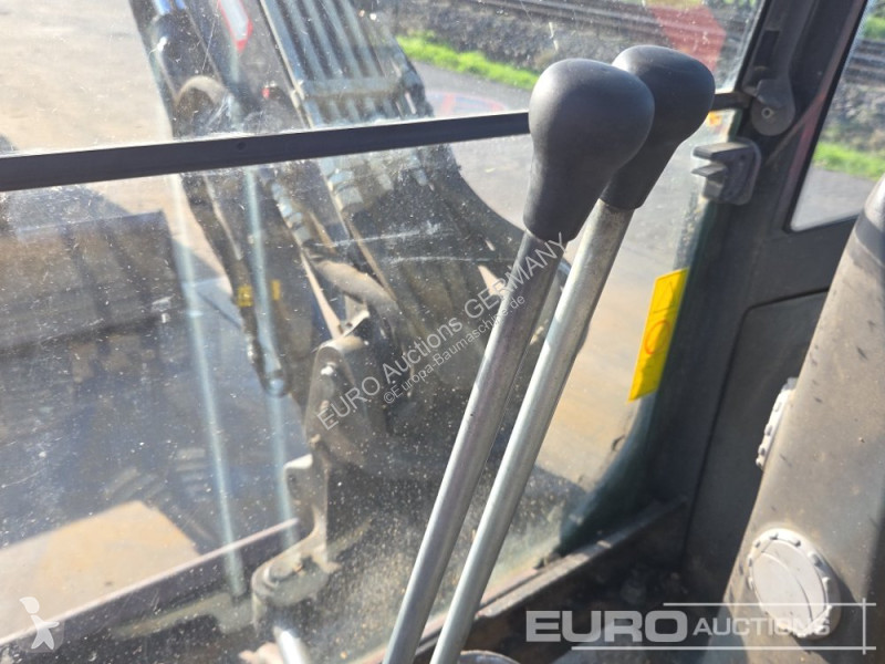Багер Volvo ECR50D
